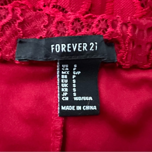 Forever 21 Burgundy Red Floral Lace Crochet Front Slit Maxi Skirt Size Small - Picture 4 of 5